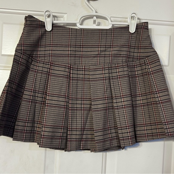 NWT Altar’d State pleated miniskirt, size S - Picture 5 of 9